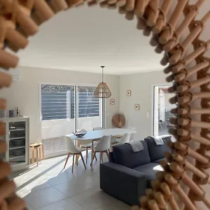 Villa Magnifique Avec Piscine Extérieure, Alleins
