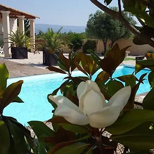 Couette-café Lamanderie En Provence, Alleins
